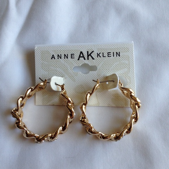 ANNE KLEIN EARINGS! ❤️