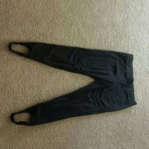 New York & Co stirrup leggings