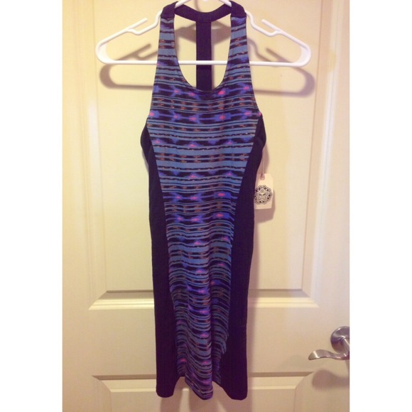 OBEY Illusions Dress - Picture 2 of 4