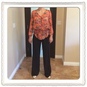 🌹SALE🌹NWOT VeronicaM Top