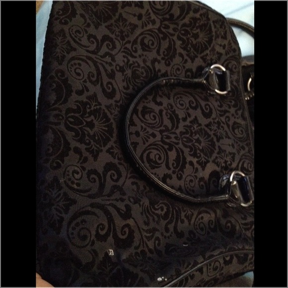 Black hand bag