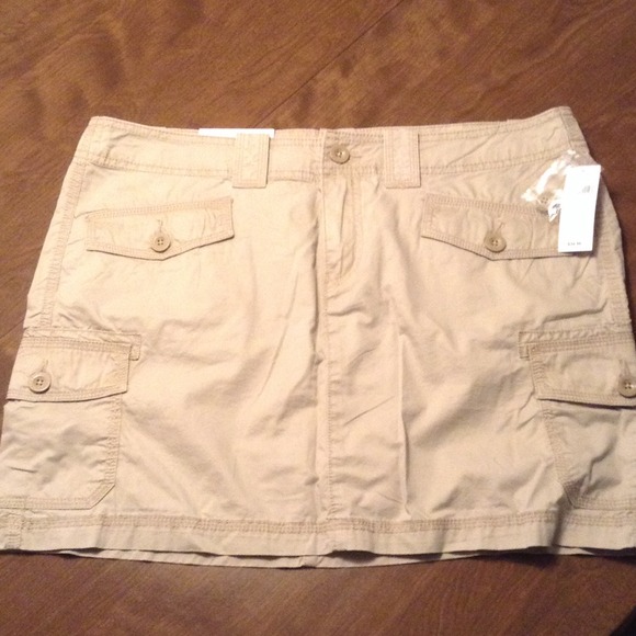 Gap khaki cotton skirt