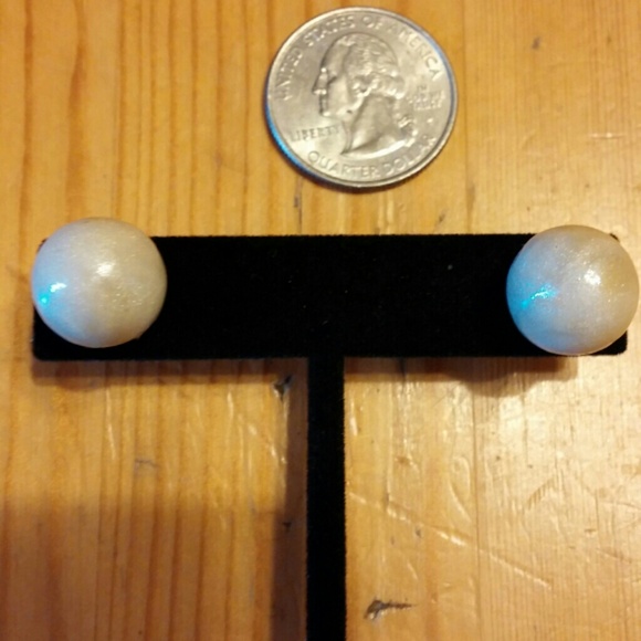 Earrings - Picture 2 of 2