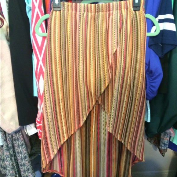 Very colorful, very vintage chic hi-low skirt