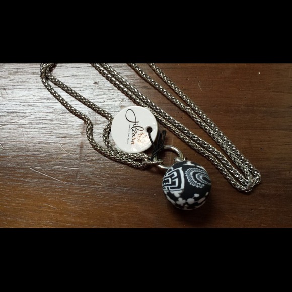 Jilzara Black & White Drop Bead Clay Necklace