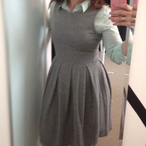 Gray sleeveless dress