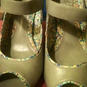 Summertime Heels!