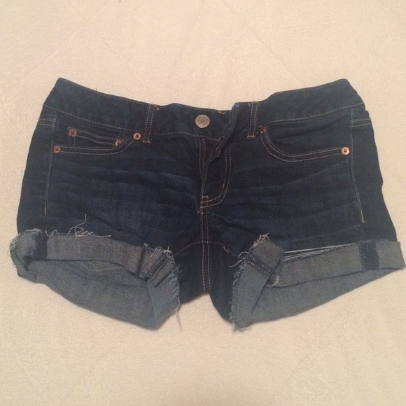American Eagle distressed shorts