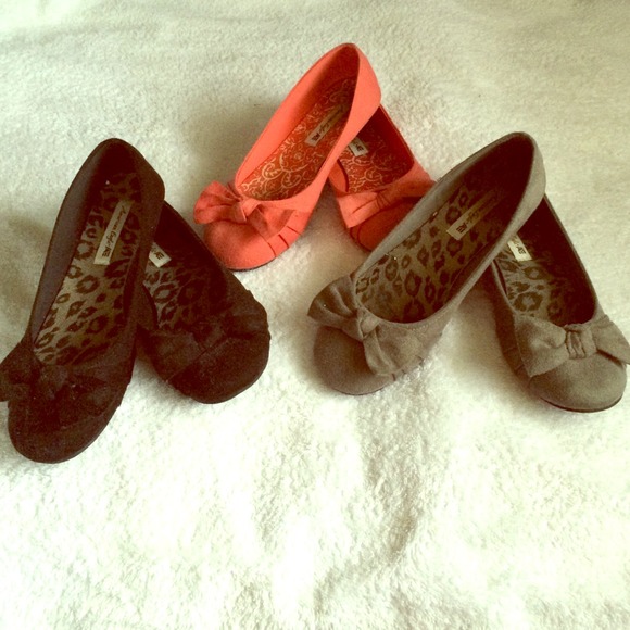 ❌Reserved bundle❌ American Eagle Bow flats. 🌸