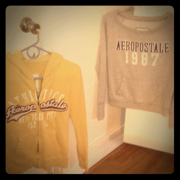 *BoGo* aeropostale zip up hoodies...like new...