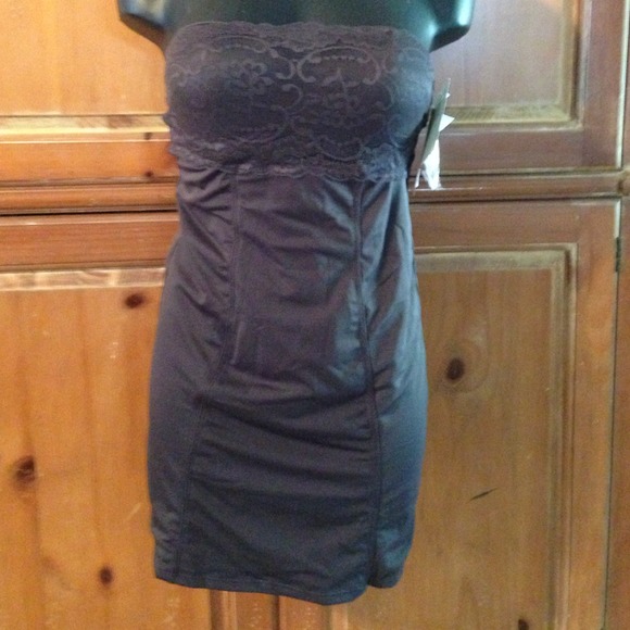 Shapewear Slip Meant To Be Seen Strapless