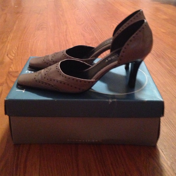 Shoes - Picture 2 of 2