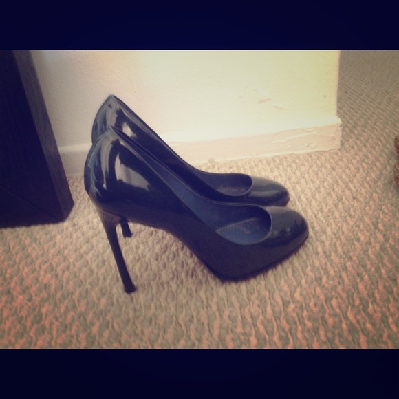 🚫SOLD🚫 Yves St. Laurent dark green pumps - Picture 1 of 4