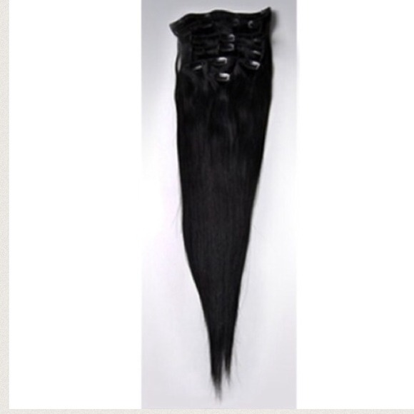 ❌SOLD❌18 Inch Clip in Hair Extensions