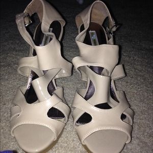 Maurices NWOT Nude strappy heels