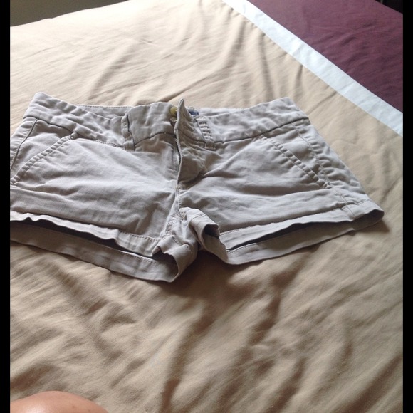Shorts - Picture 2 of 4