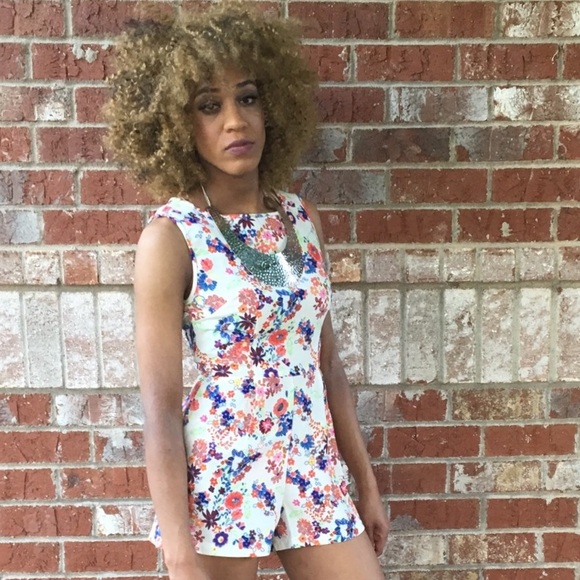 Romper - Picture 2 of 4