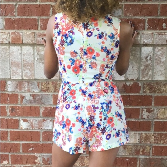 Romper - Picture 3 of 4