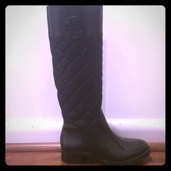 Tory burch boots