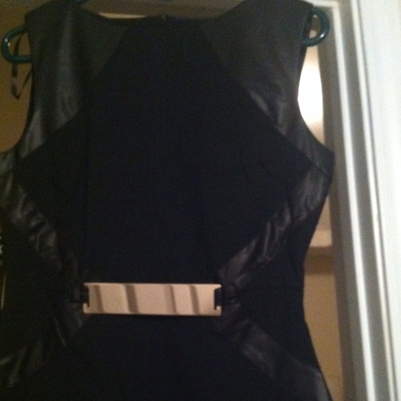 BodyCon Romper - Picture 3 of 4