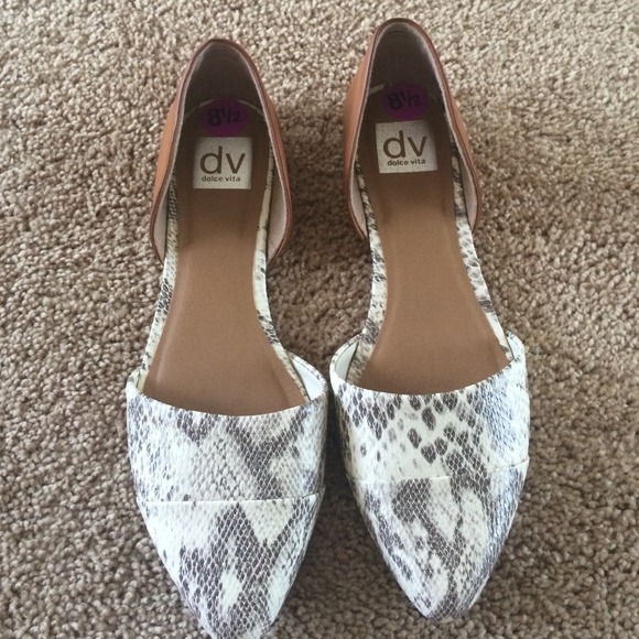 Dolce Vita shoes never worn