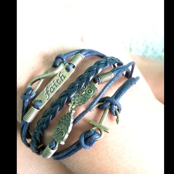 Adorable bracelet - Picture 1 of 3