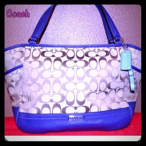 *****SOLD***** Authentic Coach Tote (Purple)