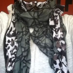 Double Patterned Scarf