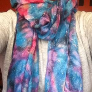 Galaxy Patterned Scarf
