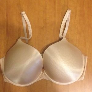 Victoria Secret Full Coverage 40DD Bra beige