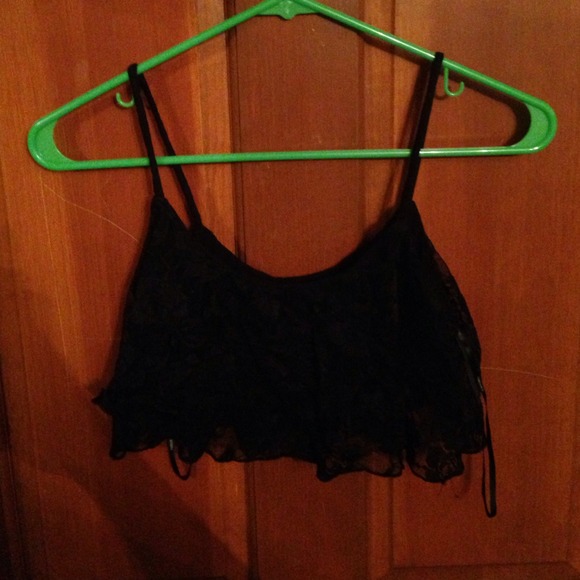 Lace flowy crop top