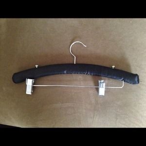 10 Victoria's Secret clothes hangers