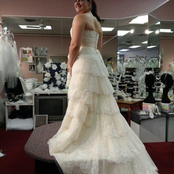 Wedding dress