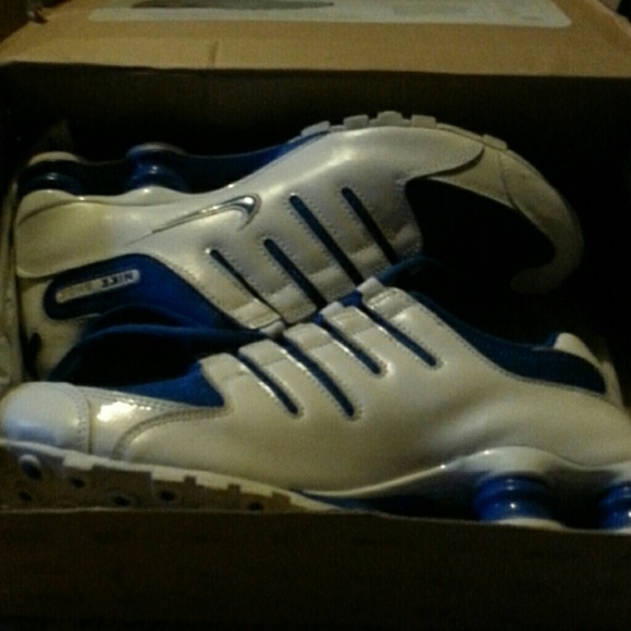 Nike shox woman's size 9.5