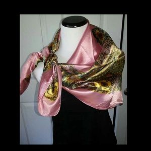 💰💰💰! Large Pink Silky Scarf