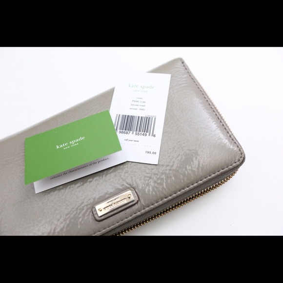 🚫SOLD at other app! 🚫Authentic kate spade wallet