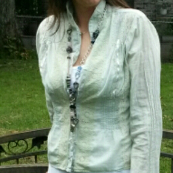 Feminine flirty top - Picture 3 of 3