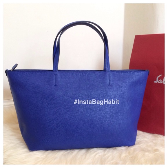 🎀SOLD🎀NWT Auth Salvatore Ferragamo Bice Tote - Picture 3 of 4