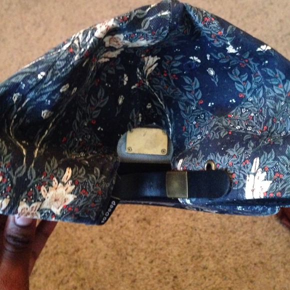 10.Deep hat . - Picture 2 of 3