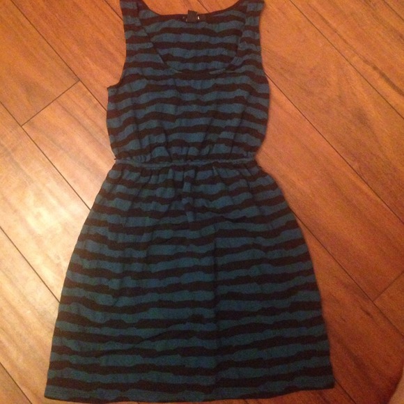 Teal and black striped dress from forever 21🌞