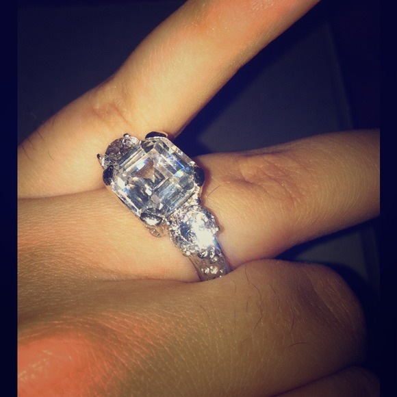 Sterling silver cz ring