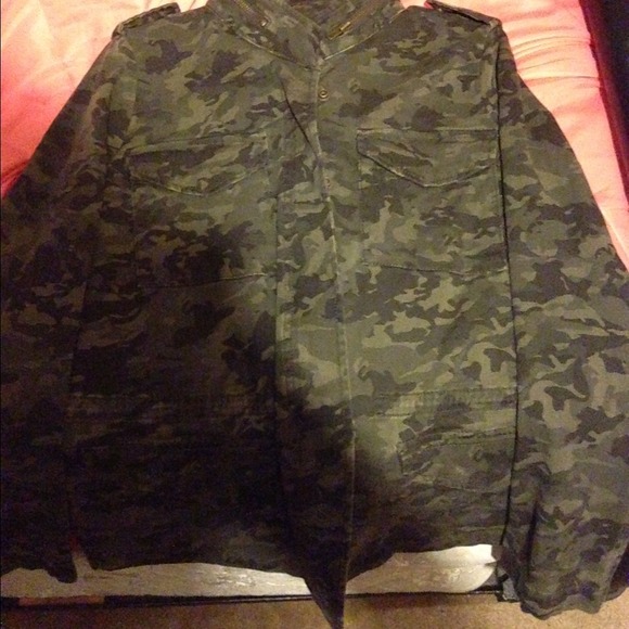 Cute army looking jacket :)