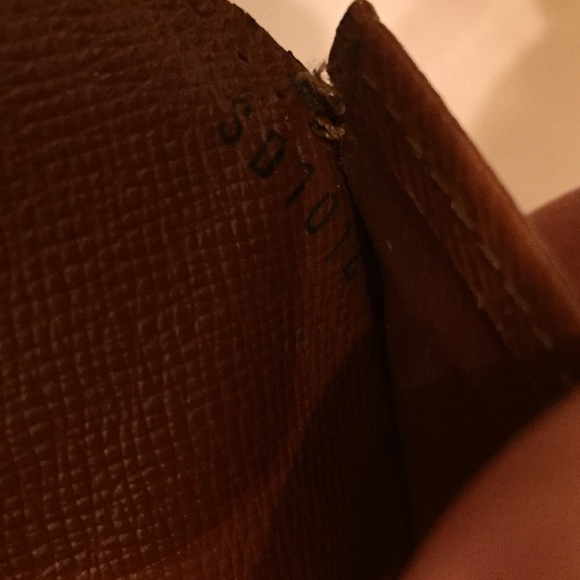 ❌ S O L D❌ LOUIS VUITTON WALLET - Picture 4 of 4