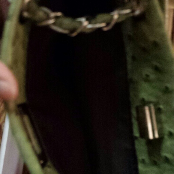 NWOT! Tiny necessities purse with chained straps - Picture 4 of 4