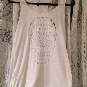 Skull tank