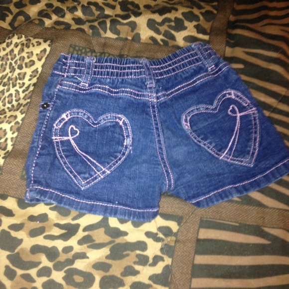 Toddler shorts - Picture 1 of 2