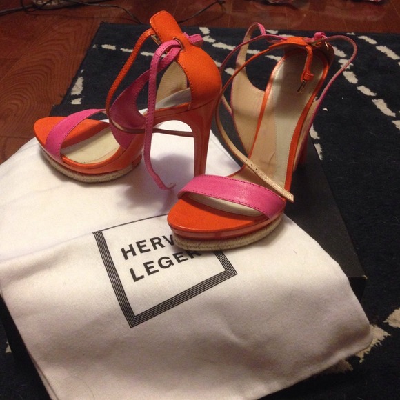 Herve Leger leather sandal with spadrille - Picture 2 of 4