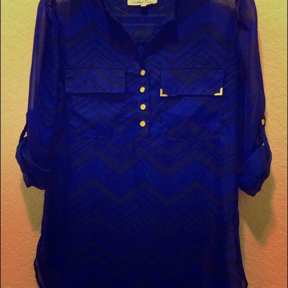 NWOT Chiffon Chevron Top