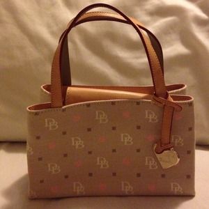 Authentic... Small Donnie & Bourke Hand Bag ❤️❤️❤️