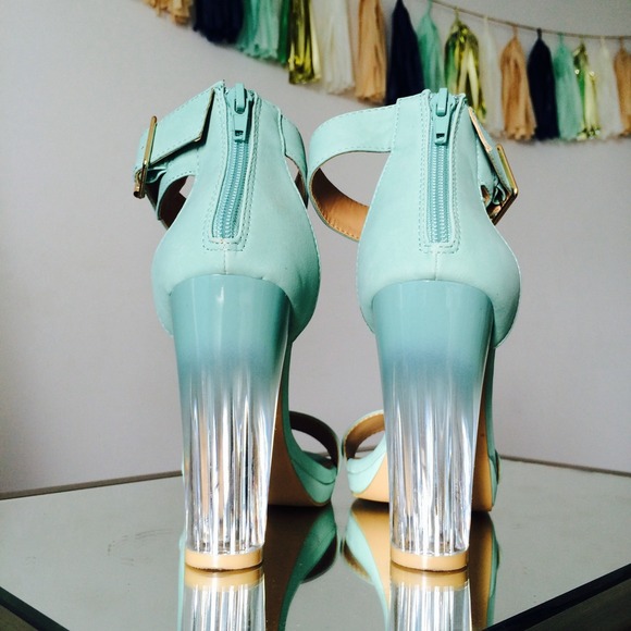 ❌BUNDLED❌ Mint Green Ankle Strap Lucite Heels - Picture 3 of 4